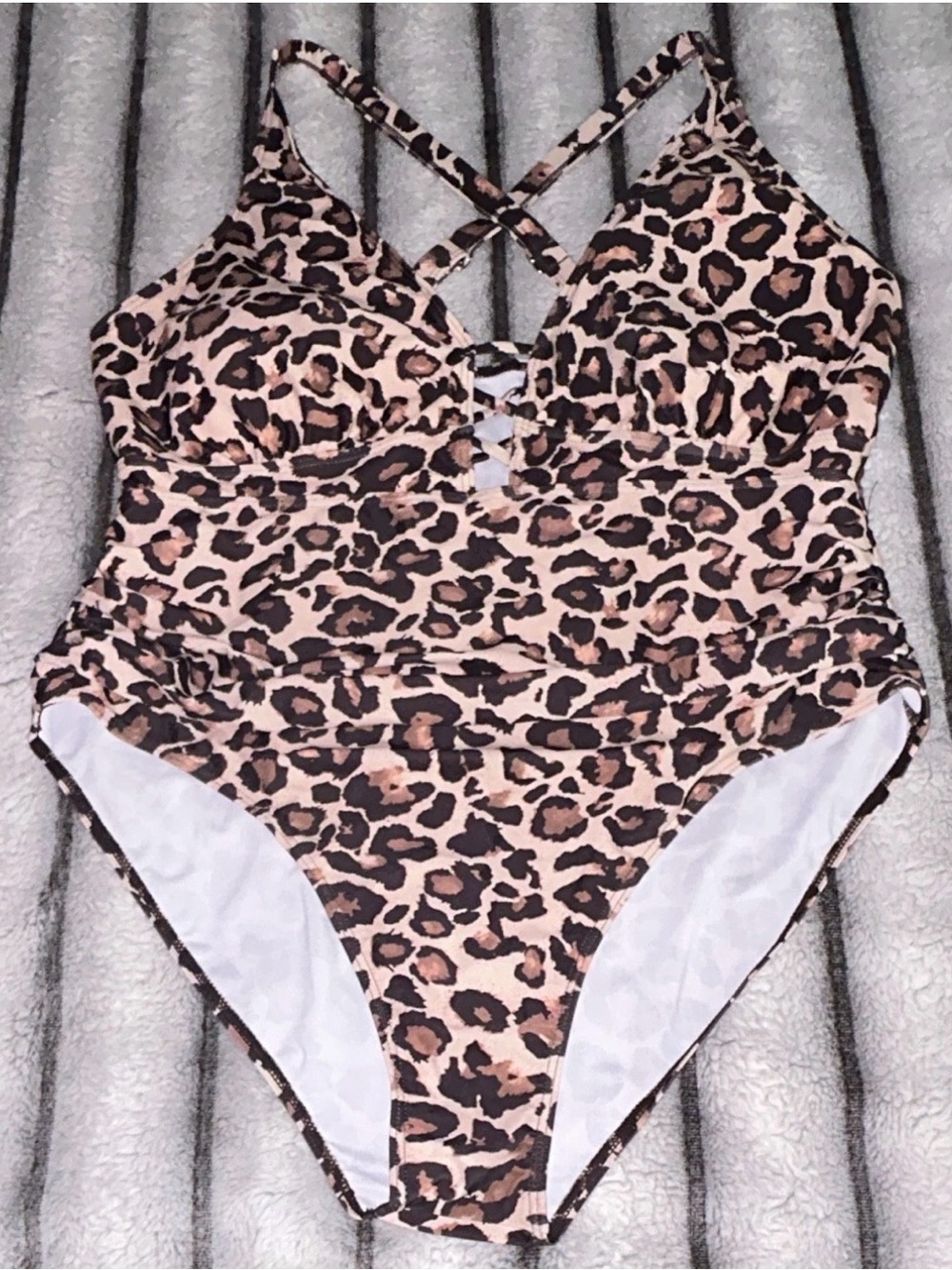 Women’s Leopard Print One-Piece Swimsuit Padded Strap Ruffled Abdomen 5XL